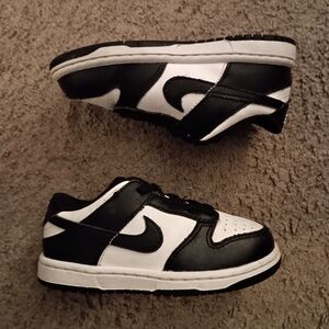 Nike Dunk Low Panda Black/White Toddler Sneakers CW1589-100 Size 9C PRE-OWNED